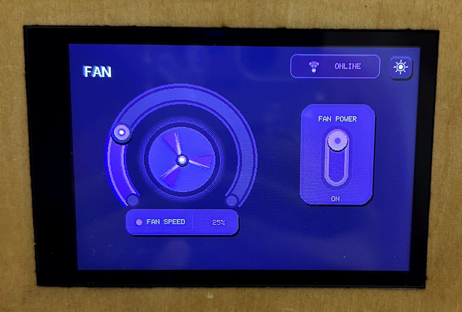 Close-up of NT-01 fan speed dial at 81 percent